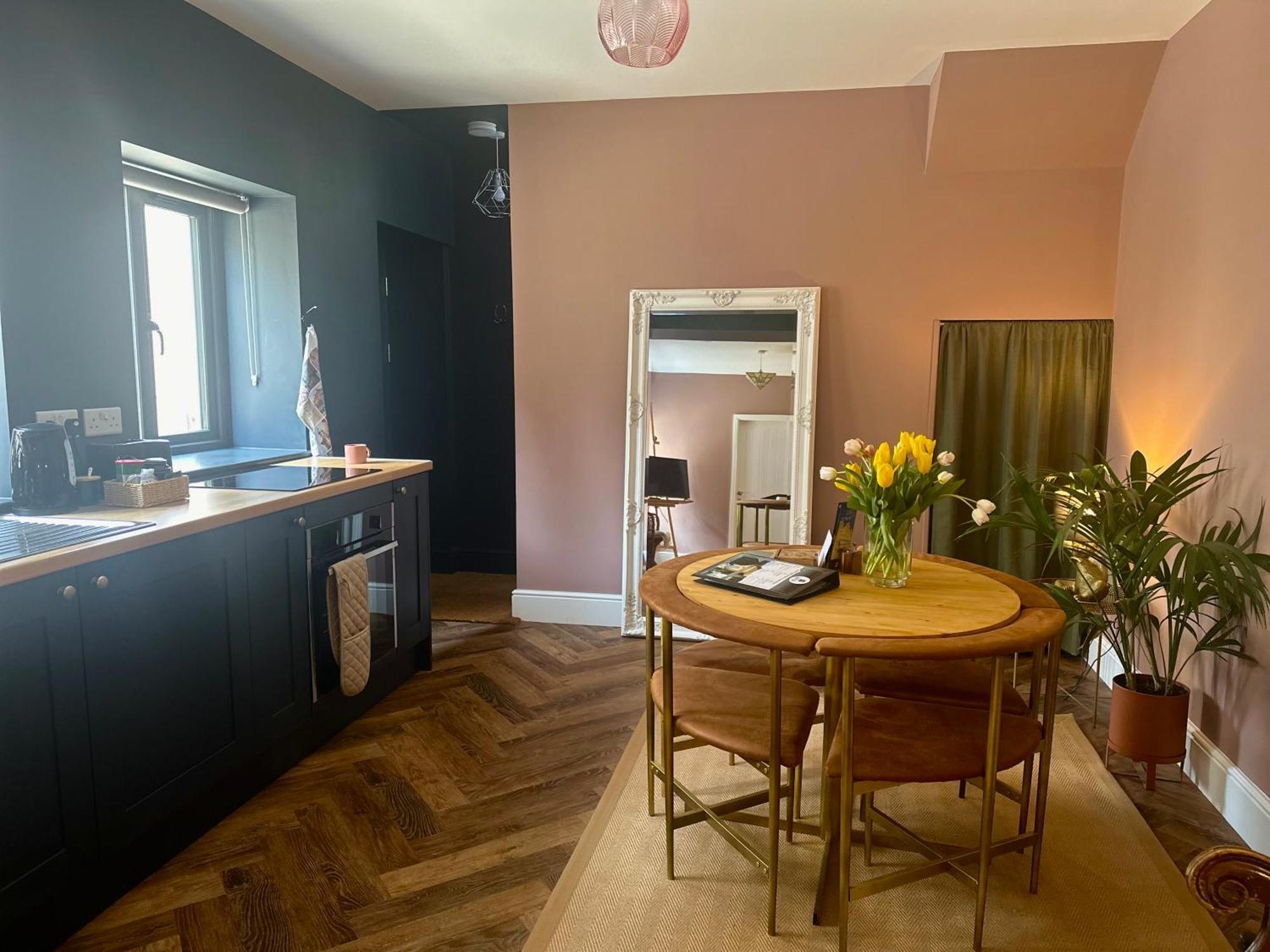 The Balmoral Coach House Villa Morecambe Bagian luar foto